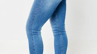 Stylish Ways to Wear Tummy Control Jeans Kemah, TX