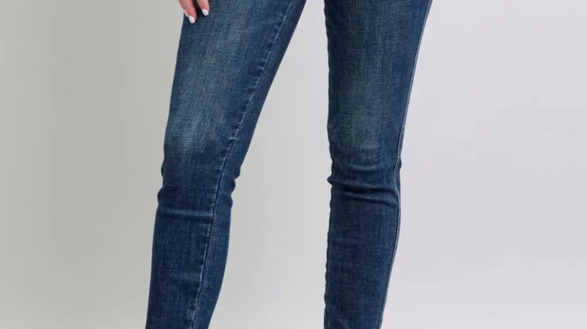Trendy & Timeless: The Best Judy Blue Kemah, TX Jeans to Invest In