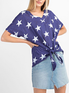 NAVY STAR PRINT V-NECK TOP