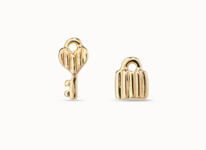 Gold Unlock Earrings - Uno de 50