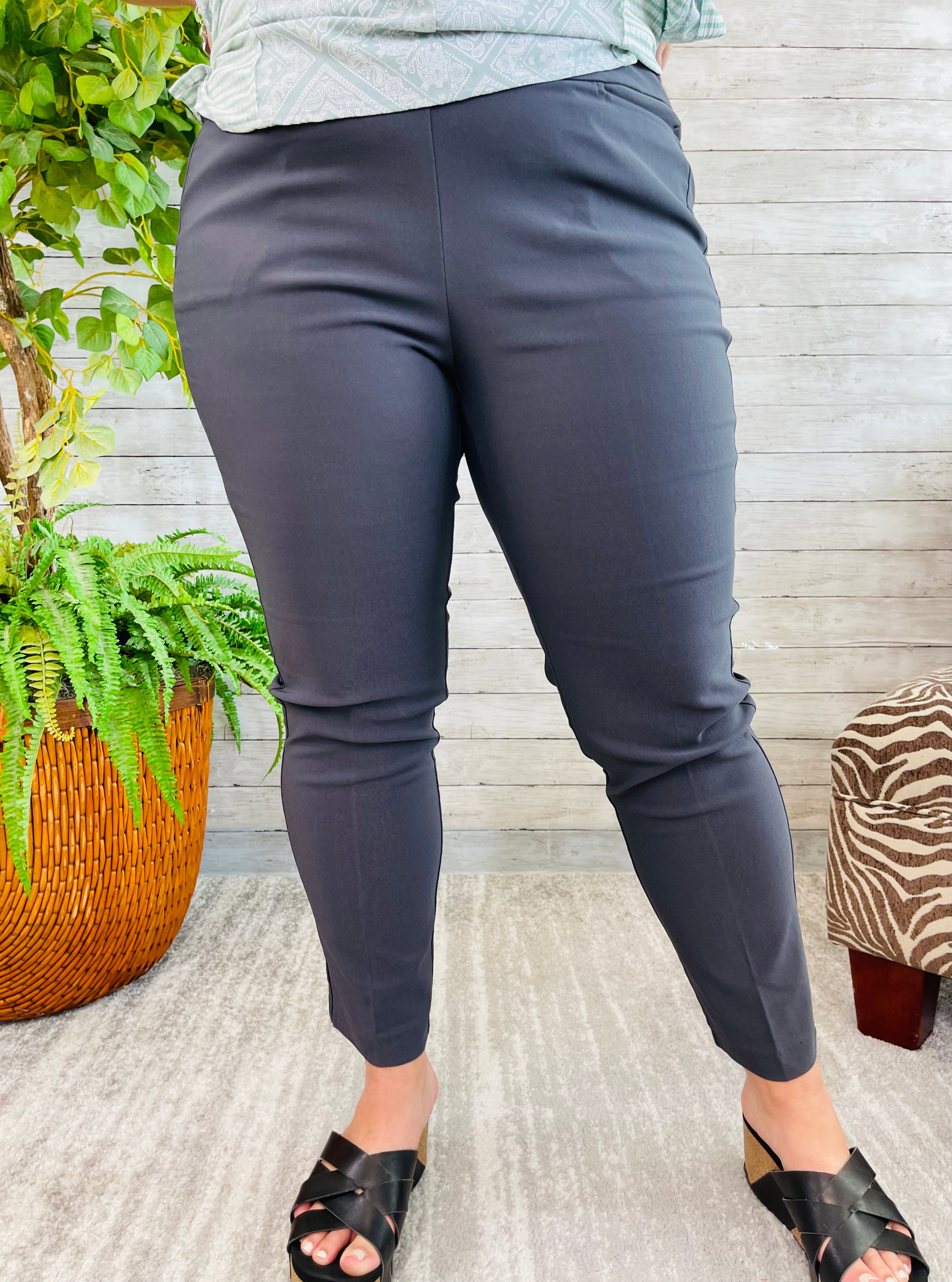 Lulu-B Bangladine Slate Pull-On Ankle Pant – Belle Lees Boutique