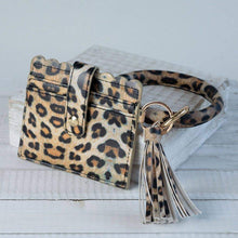 Bridgette Bangle Keychain with Scalloped Edge Card Holder