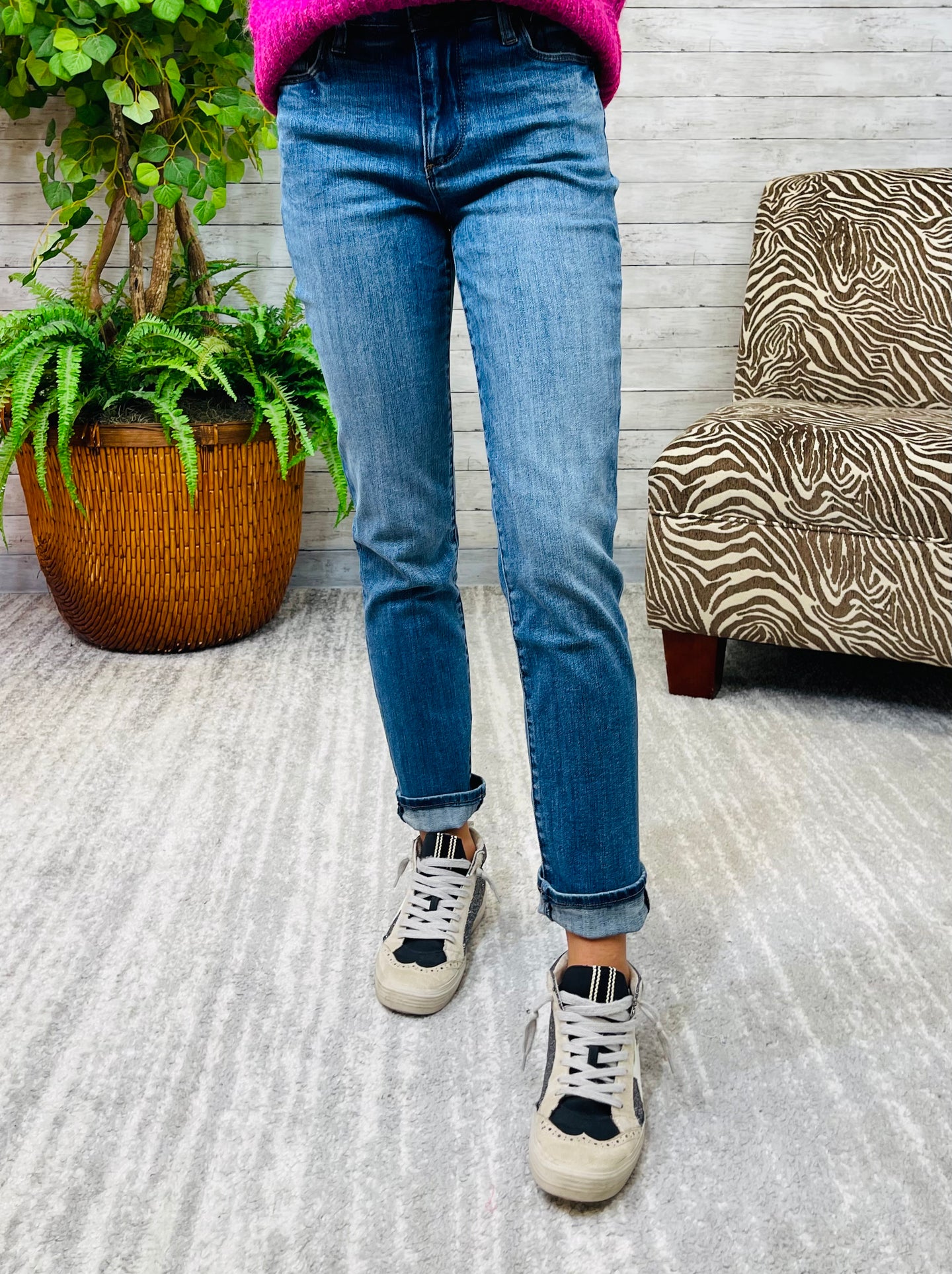 Reese Prestige Wash Straight Leg Jeans - KUT