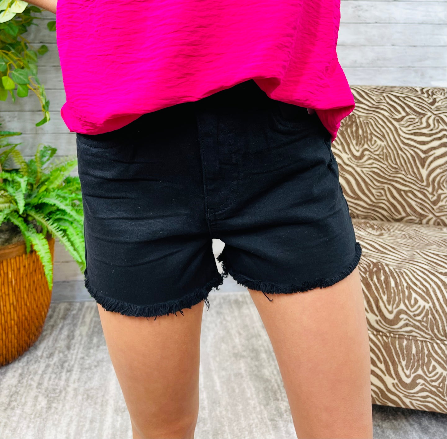 Jane Black Hi-Rise Fray Shorts - KUT
